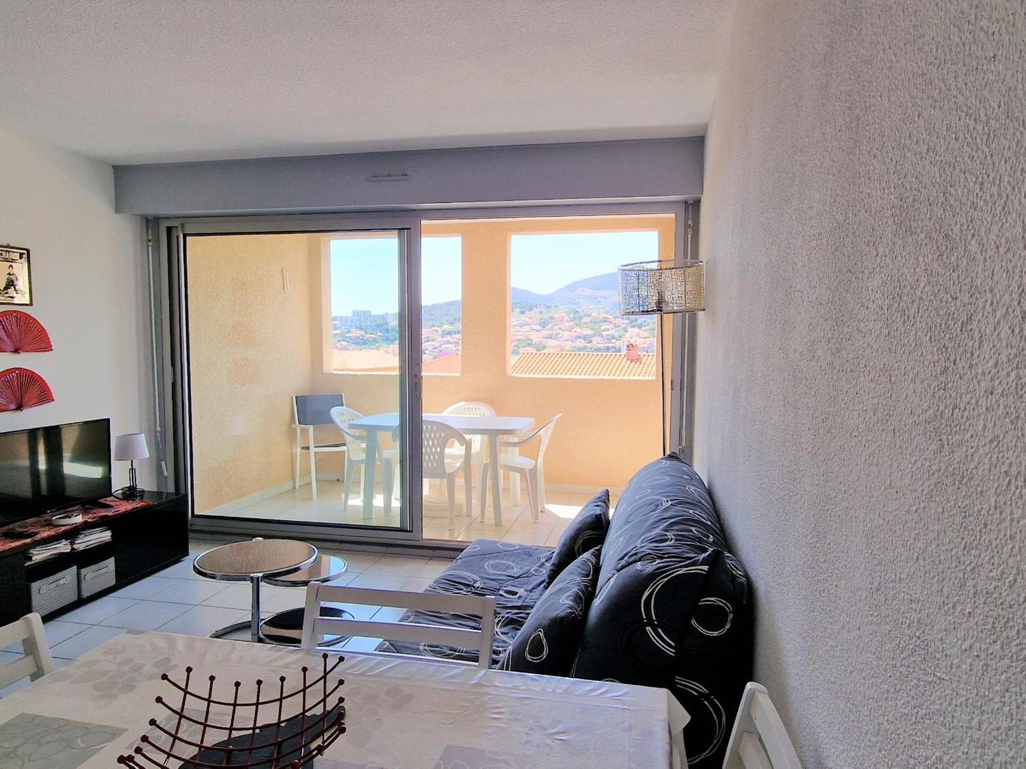 Banyuls-Sur-Mer: T2 Avec Terrasse Couverte Et Parking Privatif - Fr-1-309-146 Exterior foto